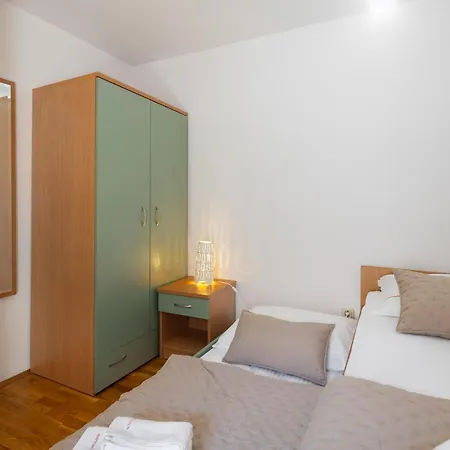 Melbourne Penthouse - Centre * Makarska